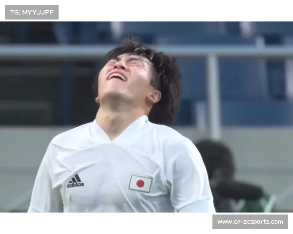 久保健英助攻后指天悼念恩师，感动主场球迷